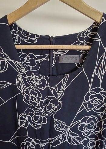 Siyah V Yakalı Kolsuz Uzun Elbise - Görsel 3