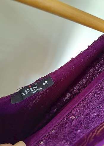 Mor Dantel Detaylı Uzun Kollu Midi Elbise - Görsel 5