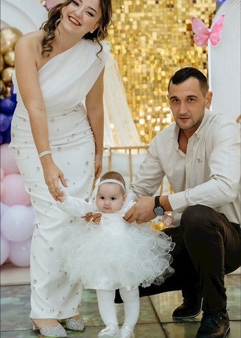 Boncuk İşlemeli Beyaz Uzun Tek Omuzlu Elbise - Görsel 2