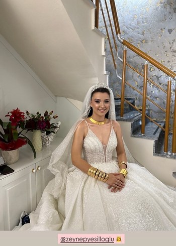 Parlak Beyaz Straplez Prenses Gelinlik - Görsel 4