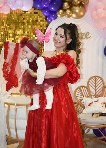 Kırmızı Straplez Uzun Saten Elbise - Görsel 3