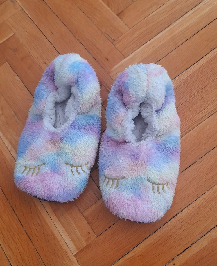 Nakışlı peluş kız çocuk patik - Görsel 2