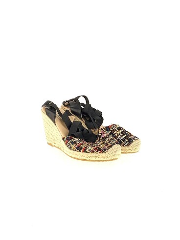 LK Bennett LK Bennett Dolgu Topuk %70 İndirimli.