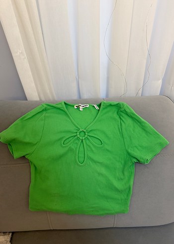 Yeşil V Yaka Kısa Kollu Crop Top - Görsel 2