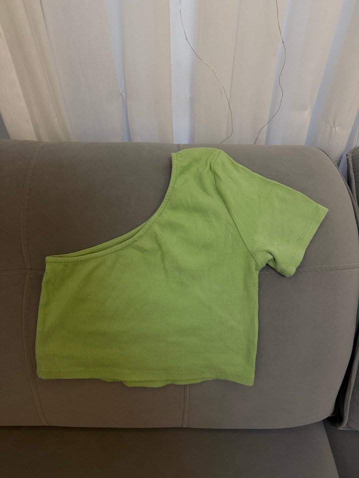 Yeşil Tek Omuz Crop Top - Görsel 4