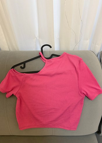 Pembe V Yaka İnce Askılı Crop Top - Görsel 3