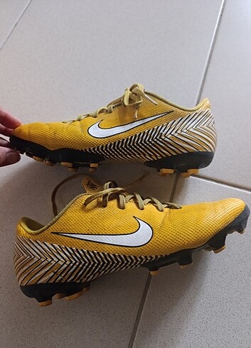 36 Beden sarı Renk Nike Neymar Krampon