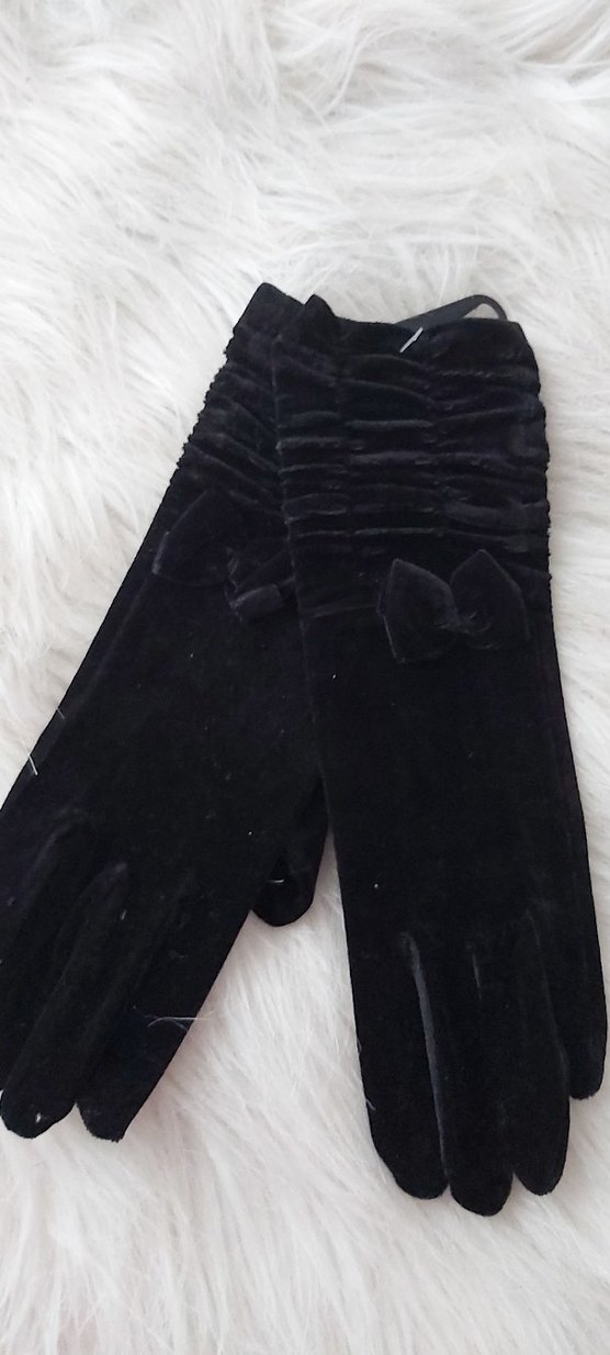Kürklü Kadın Eldiveni - Görsel 4
