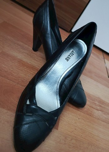 Diğer Kadın Siyah Dolgu Topuk Ayakkabı