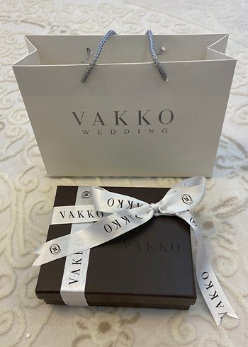 Vakko Hediye Kutusu ve Çantası