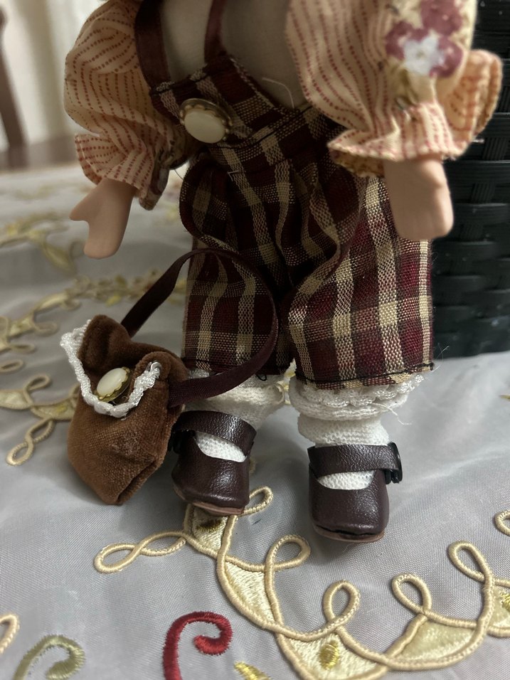 Kahverengi Porselen Bebek - Görsel 3