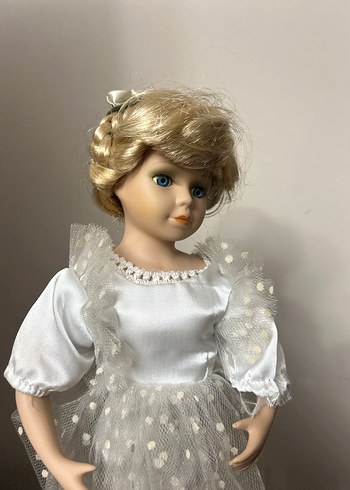 Beyaz Tül Elbiseli Porselen Bebek - Görsel 2