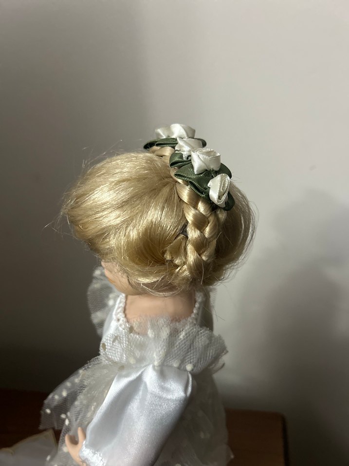 Beyaz Tül Elbiseli Porselen Bebek - Görsel 5