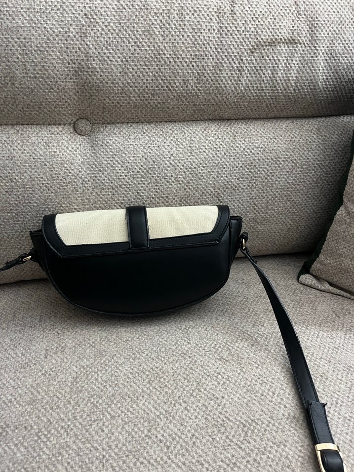 Zara Model Askılı Çanta - Görsel 3