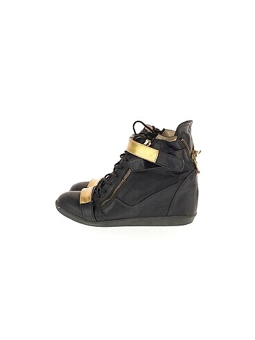 Shoe Tek Bot %70 İndirimli.
