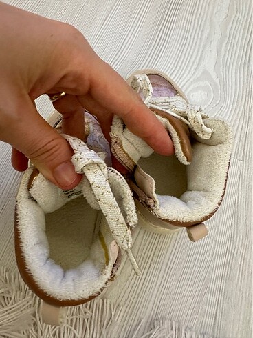 H&M Kız bebek H&M bot 22 numara