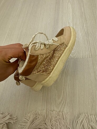 22 Beden camel Renk Kız bebek H&M bot 22 numara