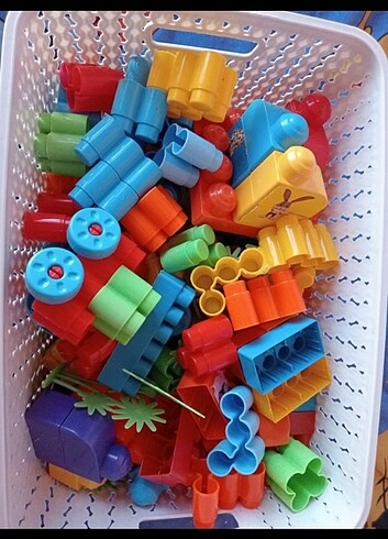 Lego 100/105 parça ilk lego seti için uygun