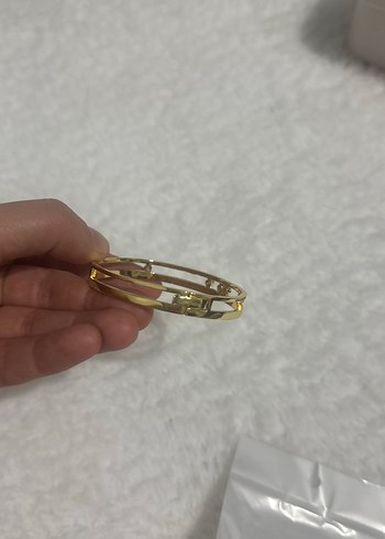 Diğer Diger Altın Renkli Parlak Yılan Desenli Bilezik