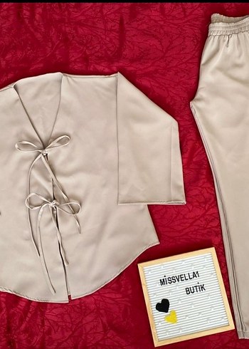 m Beden Bej V Yakalı Uzun Kimono