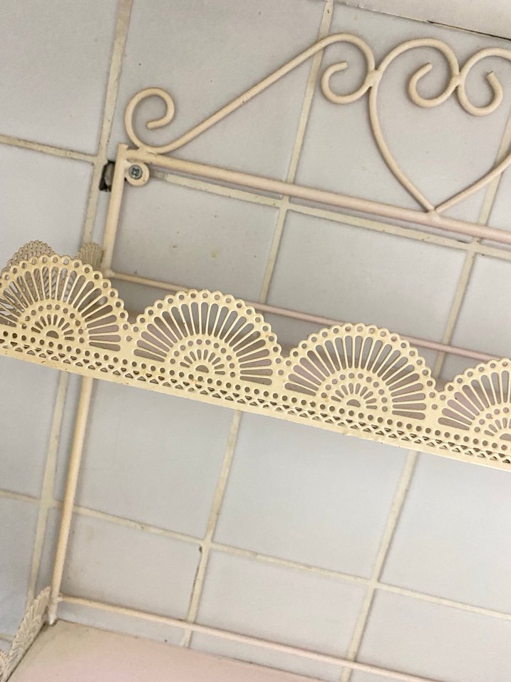 Bej Metal Duvar Tipi Ferforje - Görsel 3