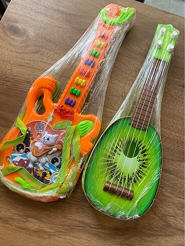 Beden Renk Müzikli Gitar