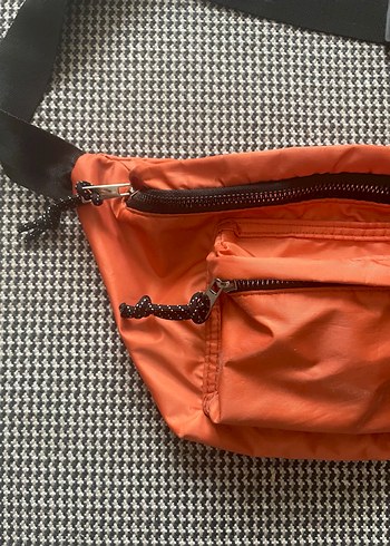 Kemerli Turuncu Çanta - Görsel 3