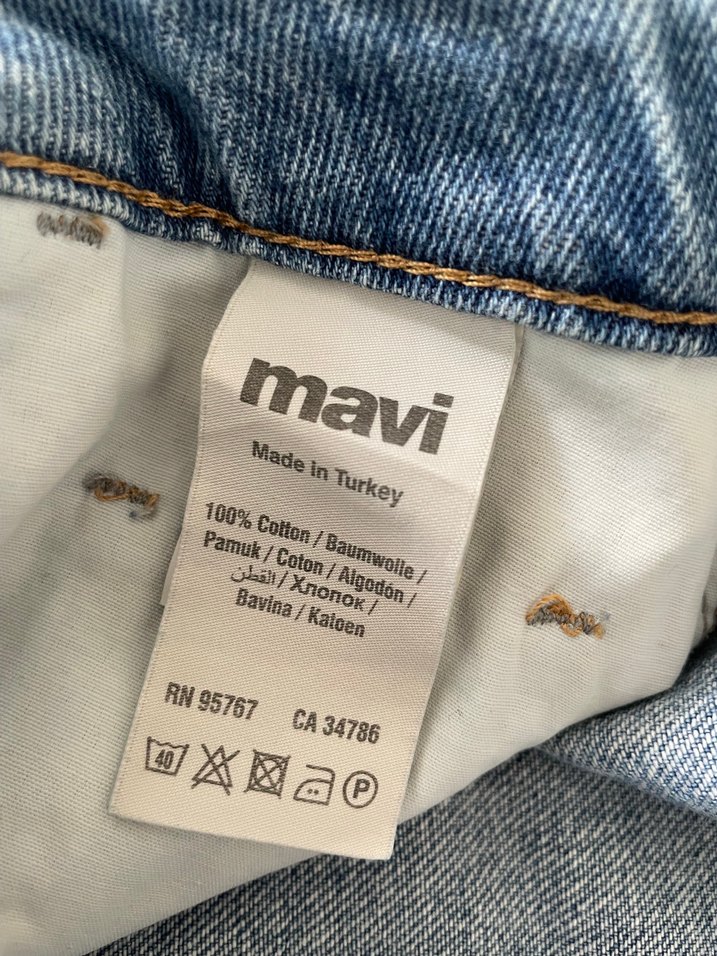 Düğmeli Mini Mavi Denim Şort - Görsel 5