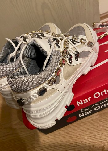 Taşlı Spor Ayakkabı - Görsel 4