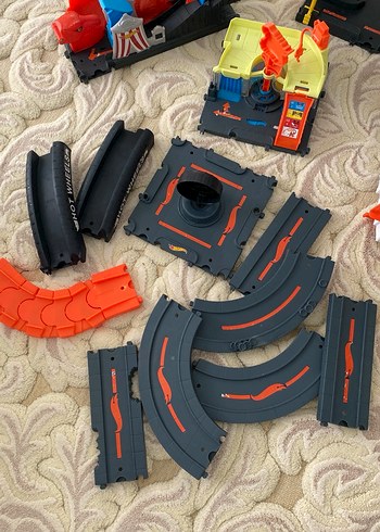 Hot Wheels 4 set birden - Görsel 2