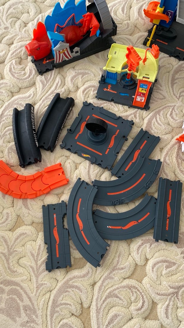 Hot Wheels 4 set birden - Görsel 2