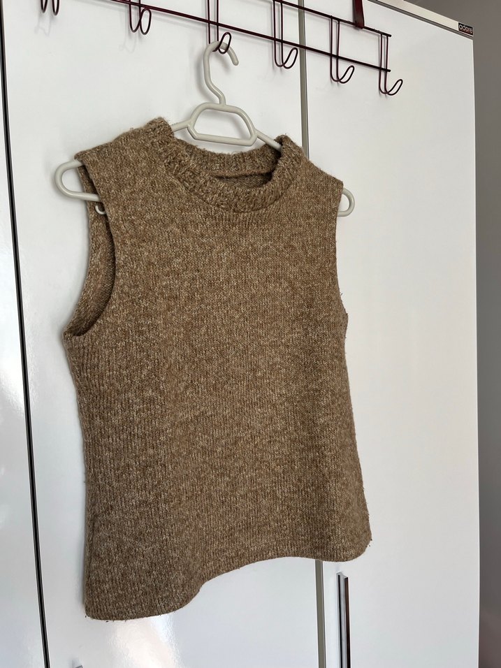 Bej Yüksek Yaka Kadın Süveter - Görsel 2