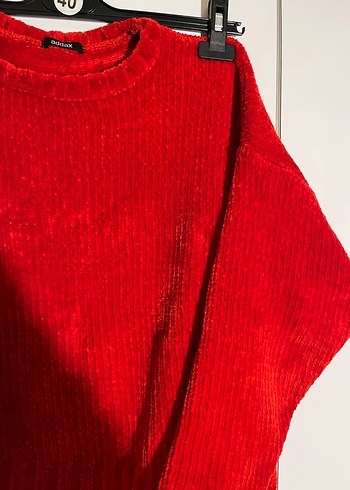 Kırmızı Örgü Kazak - Görsel 5