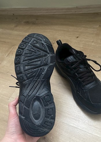 39 Beden Siyah Bağcıklı unisex spor ayakkabı