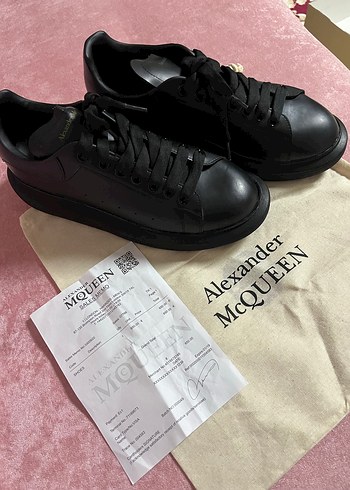 Alexander McQueen 43