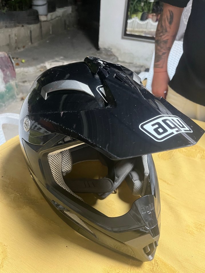 Kilitli Siyah Biker Motosiklet Kaskı - Görsel 3