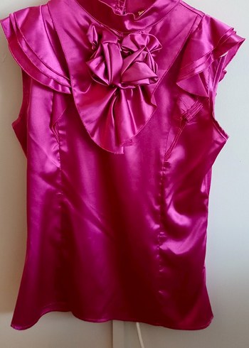 Pembe Saten Fırfırlı V Yaka Bluz - Görsel 3