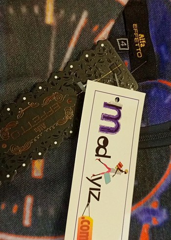 Uzun Kollu Çok Renkli Baskılı Elbise - Görsel 2