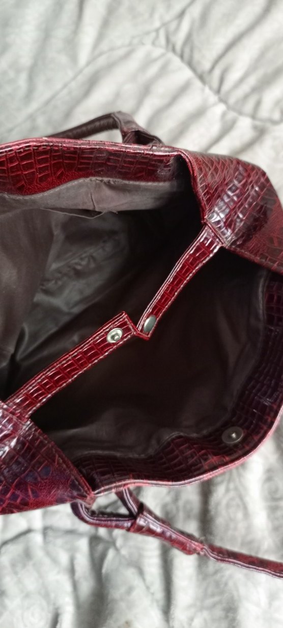 Parlak Bordo Yılan Desenli Deri Kadın Çanta - Görsel 4