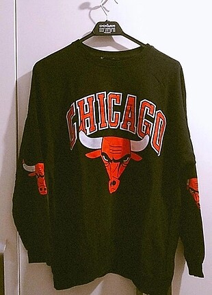 BULLS SWEAT