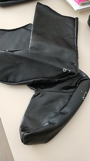 28 Beden siyah Renk Gösteri çizmesi,pisi pisi