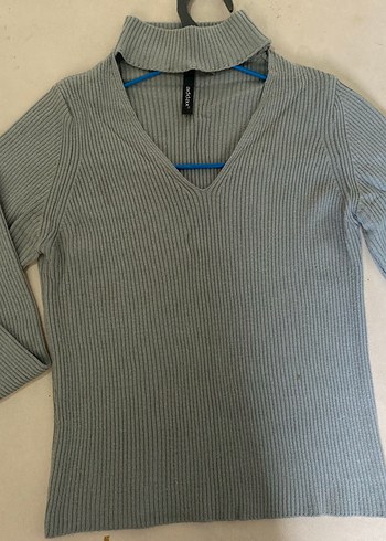 Gri V Yaka Triko Kadın Kazak - Görsel 4