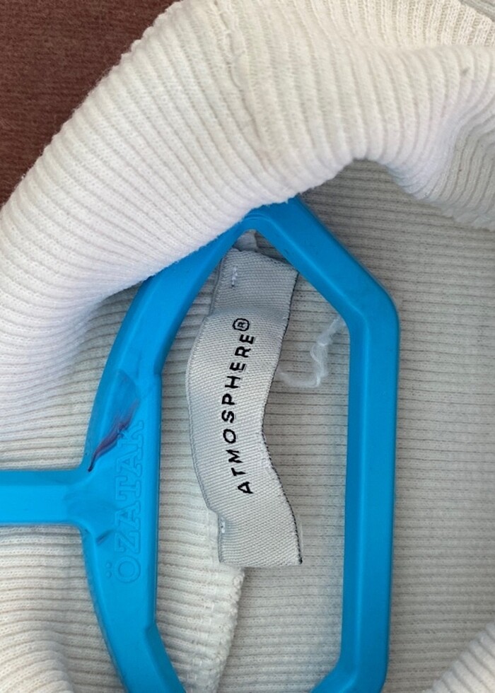 Beyaz kolsuz üst - Görsel 2