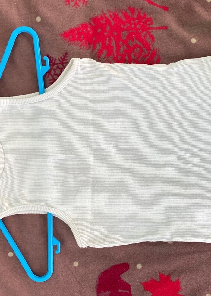 Beyaz kolsuz üst - Görsel 3