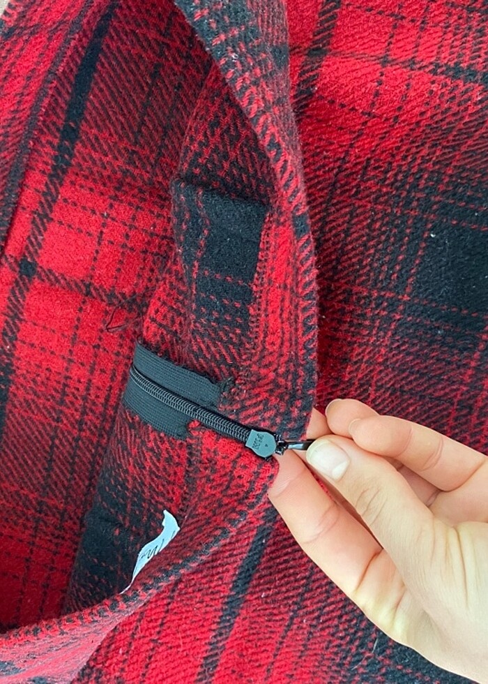 Kırmızı kareli mini etek - Görsel 2