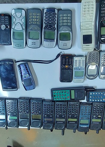 31 adet tuşlu telefon 
Bataryalari yok - Görsel 4