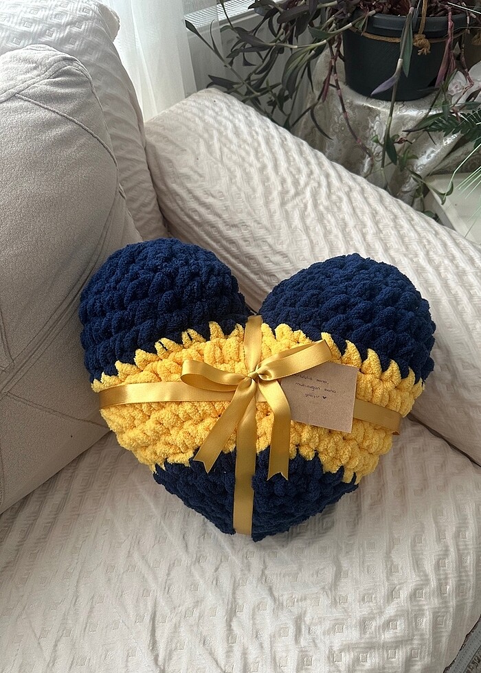 Puffy Kalpli yastık - Görsel 4