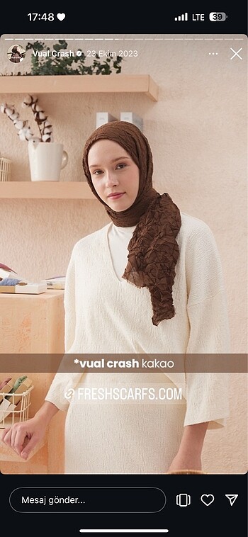 Fresh scarf vual