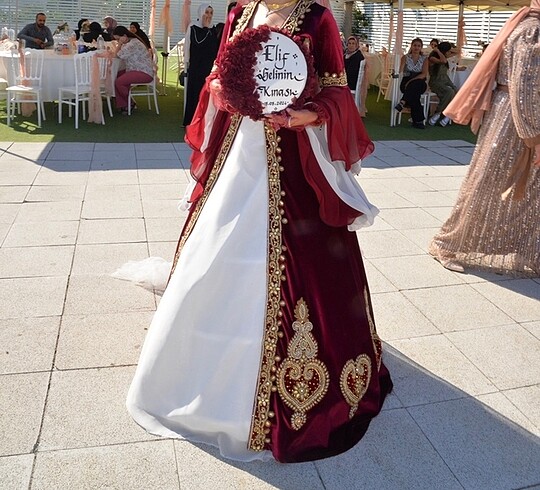 BİNDALLI/KAFTAN VE KINA TACI