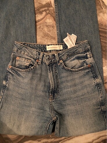 D92 stradivarius jean